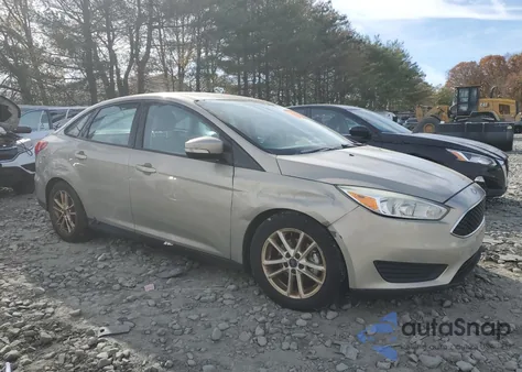 2016 Ford Focus Se z USA, uszkodzony, nr VIN 1FADP3F22GL283622